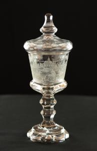 Pokal mit Pferden
